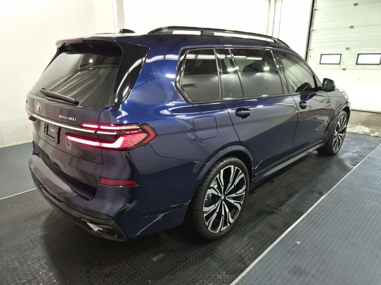 BMW X7 Xdrive40i * M SPORT * CARFAX * ���� �� �� *  | Mobile.bg � ����������� 2