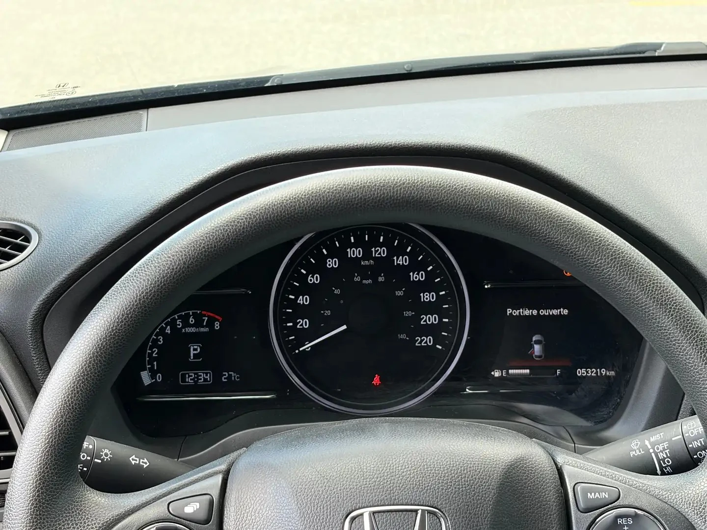 Honda Hr-v AWD* * Камера* * Подгрев* * Дистроник* * , снимка 14 - Автомобили и джипове - 56646307