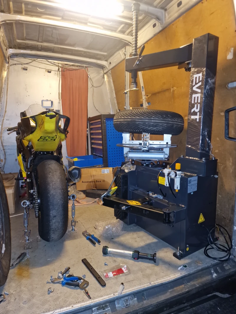 Iveco 35s15 Мото кемпер, снимка 10 - Бусове и автобуси - 52868686