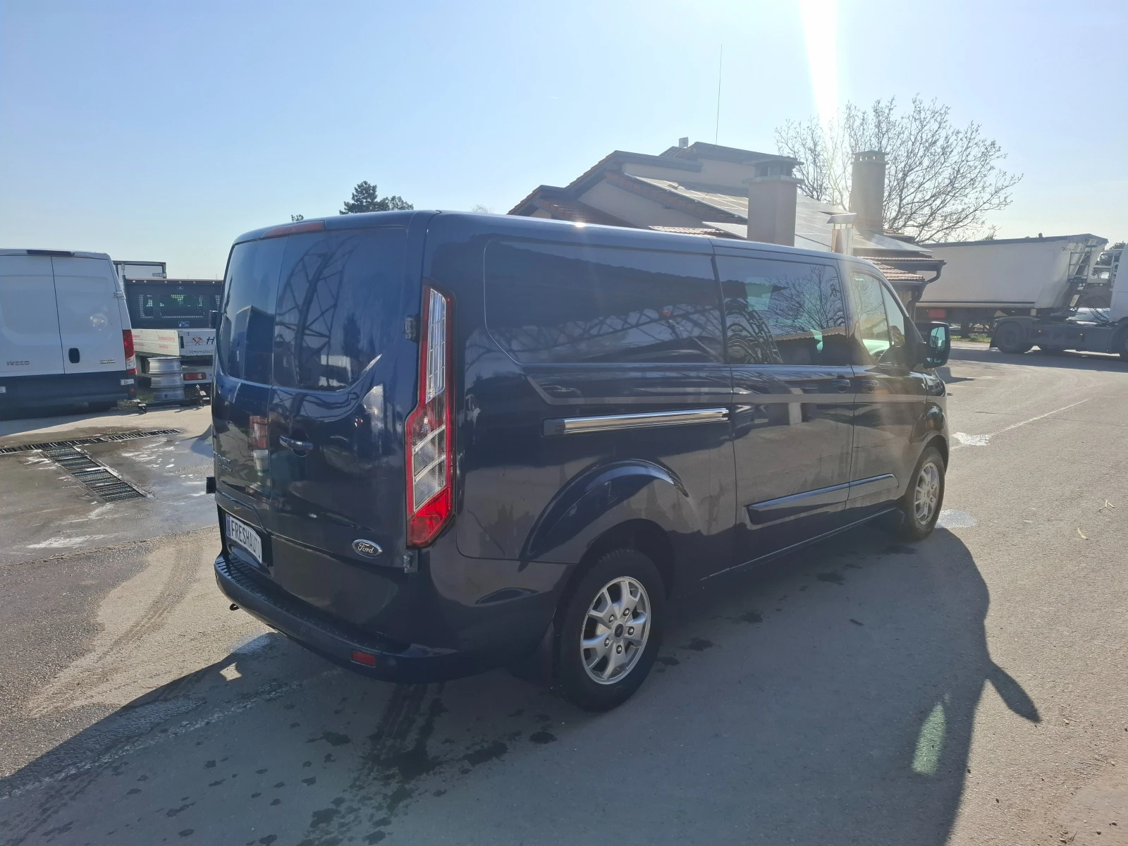 Ford Transit Custom 2.2TDCI Navi Подгрев, снимка 5 - Бусове и автобуси - 54223377