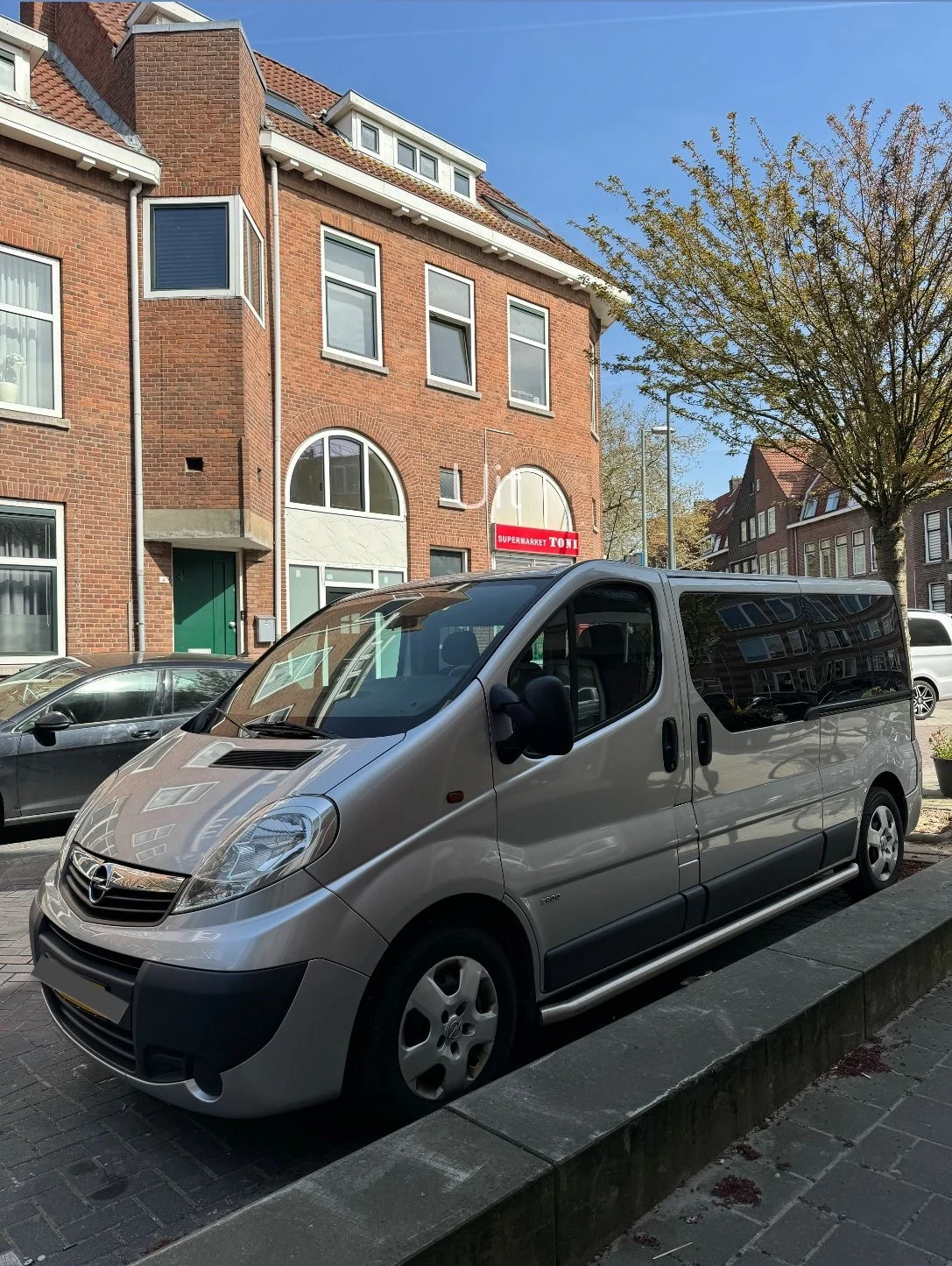 Opel Vivaro, снимка 3 - Бусове и автобуси - 54348467