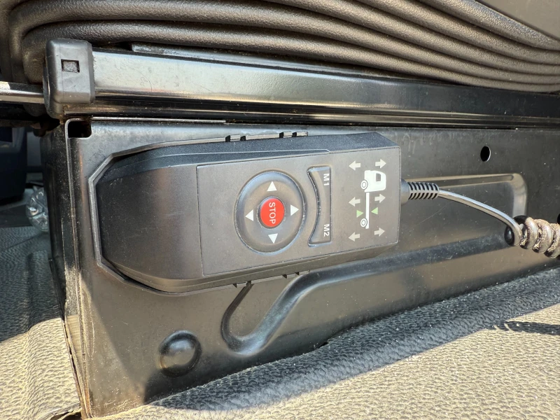 Mercedes-Benz Actros Автовоз Tоп състояние, снимка 12 - Камиони - 47576753