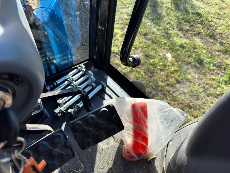 Трактор Kubota 170 часа!, снимка 6 - Селскостопанска техника - 51795099