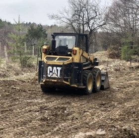 Обява за продажба на Мини челни товарачи Cat 216B Регистриран ~25 000 лв. - изображение 1