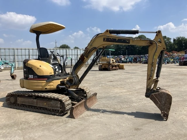 Багер Cat 303CR * ЛИНИЯ * ОЧАКВАН 22.12.2026!!!, снимка 2 - Индустриална техника - 55934469