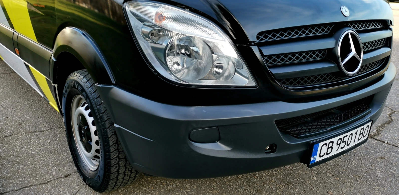 Кемпер Mercedes-Benz SPRINTER 313 CDI CUSTOM, 5 местен, снимка 12 - Каравани и кемпери - 55676284