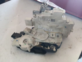 ����� �� �������� �� ����� (����� ����) 4H0839015C Audi A8