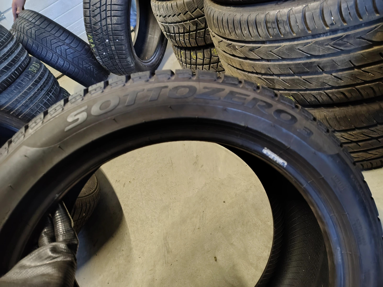  235/45R17 | Mobile.bg   4