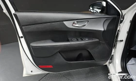 Kia K3 1.6 Trendy, снимка 14