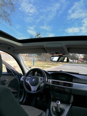 BMW 320  Нави/Панорама/Парктроник/Подгрев, снимка 13