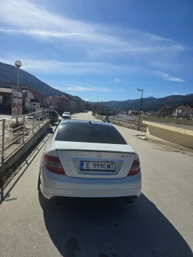 Mercedes-Benz C 320 AMG, снимка 4