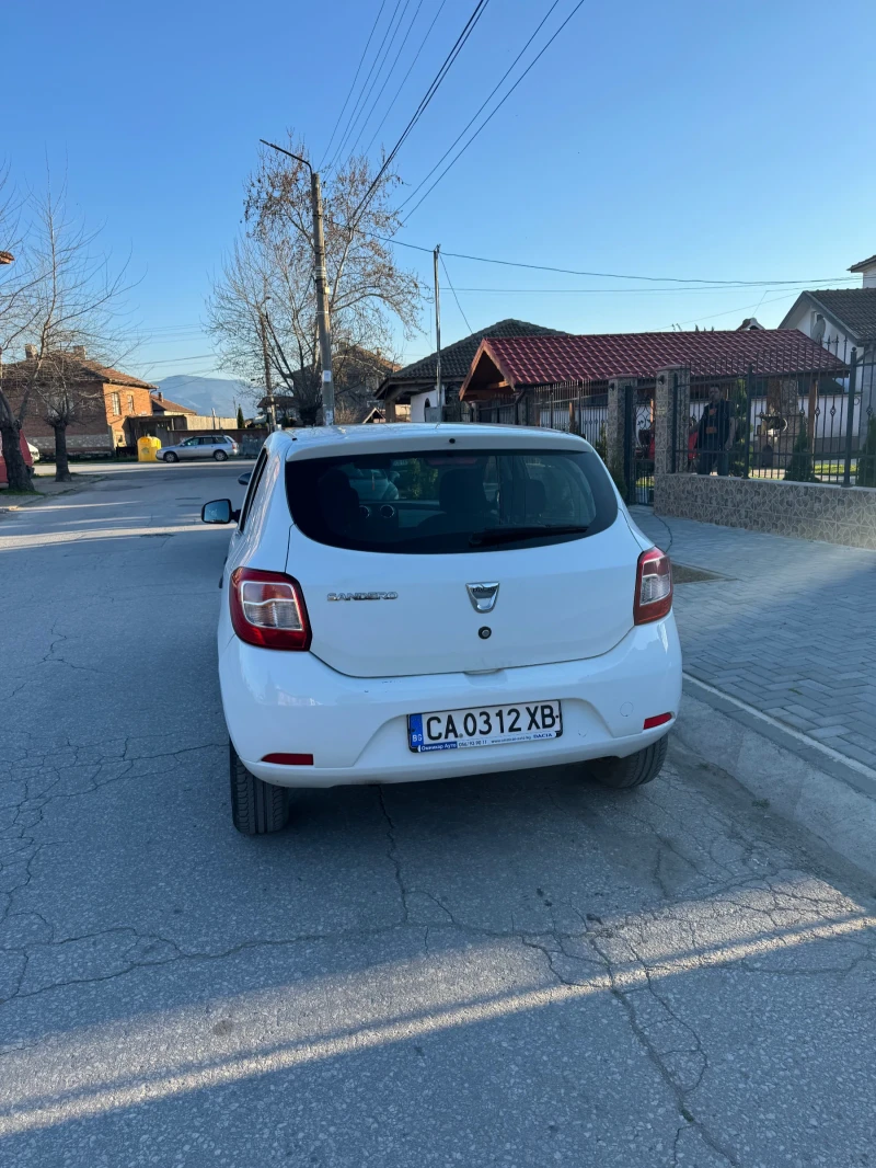 Dacia Sandero, снимка 4 - Автомобили и джипове - 45164223