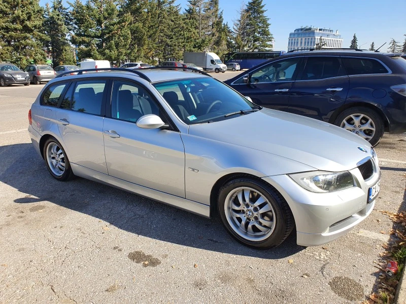 BMW 320, снимка 1 - Автомобили и джипове - 47493822