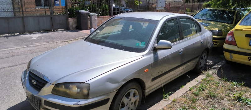 Hyundai Elantra, снимка 2 - Автомобили и джипове - 49564772