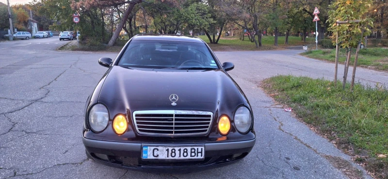 Mercedes-Benz CLK, снимка 1 - Автомобили и джипове - 47679557