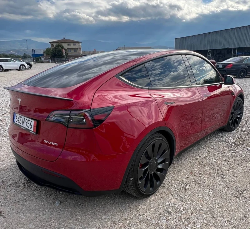 Tesla Model Y Performance, снимка 15 - Автомобили и джипове - 47337434