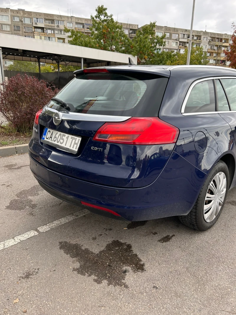 Opel Insignia Sports tourer sw, снимка 2 - Автомобили и джипове - 47538039