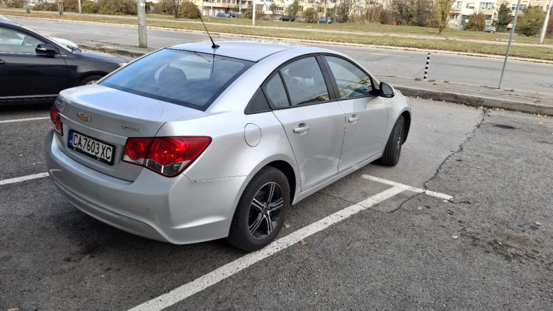 Chevrolet Cruze LT, снимка 5 - Автомобили и джипове - 48378323