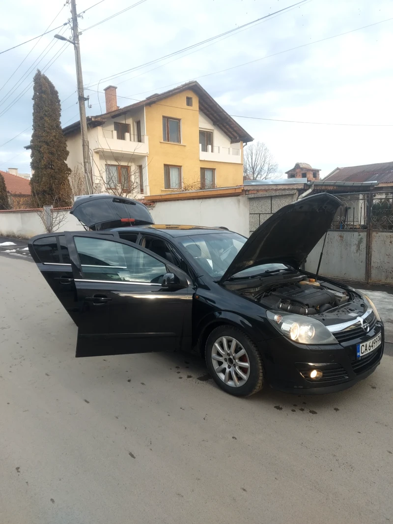 Opel Astra, снимка 13 - Автомобили и джипове - 48837455