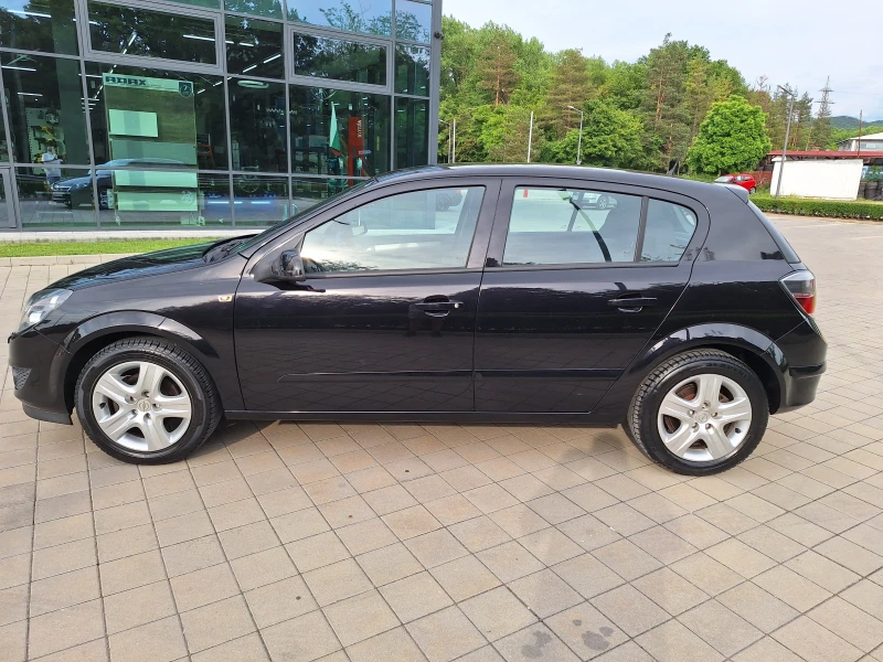 Opel Astra 1.6i Luxuri!, снимка 3 - Автомобили и джипове - 50385855
