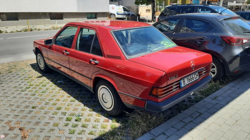 Mercedes-Benz 190, снимка 6 - Автомобили и джипове - 51678935