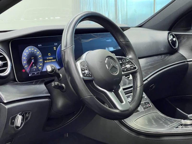 Mercedes-Benz E 350 4MATIC BURMESTER* PANO* CAM* BLINDSPOT* KEYLESS* , снимка 14 - Автомобили и джипове - 52646438