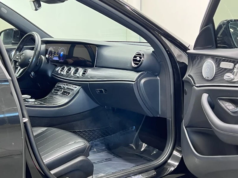 Mercedes-Benz E 350 4MATIC BURMESTER* PANO* CAM* BLINDSPOT* KEYLESS* , снимка 10 - Автомобили и джипове - 52646438