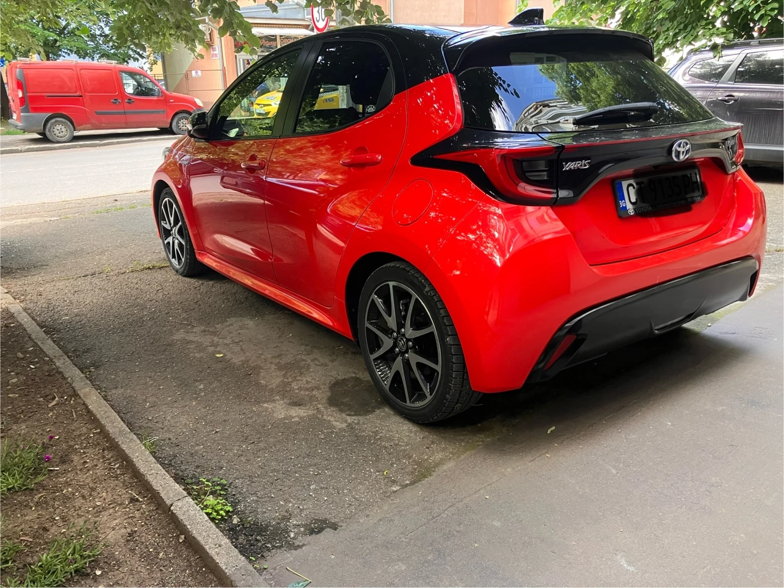 Toyota Yaris Демонстрационен автомобил - изображение 2