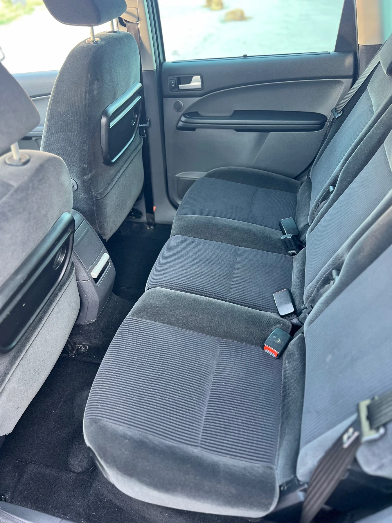 Ford C-max 2.0TDI GHIA - изображение 8