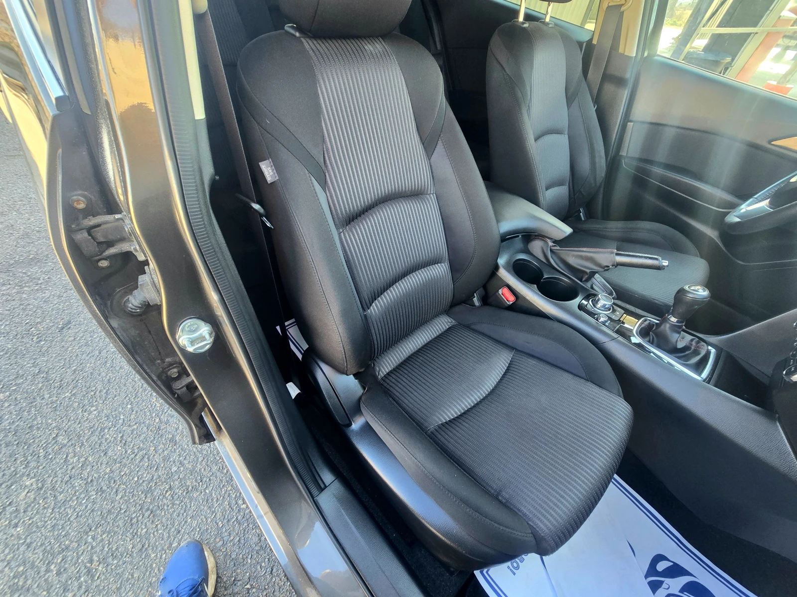 Mazda 3 2.0iКАТО НОВ/ SKYACTIVE - изображение 9