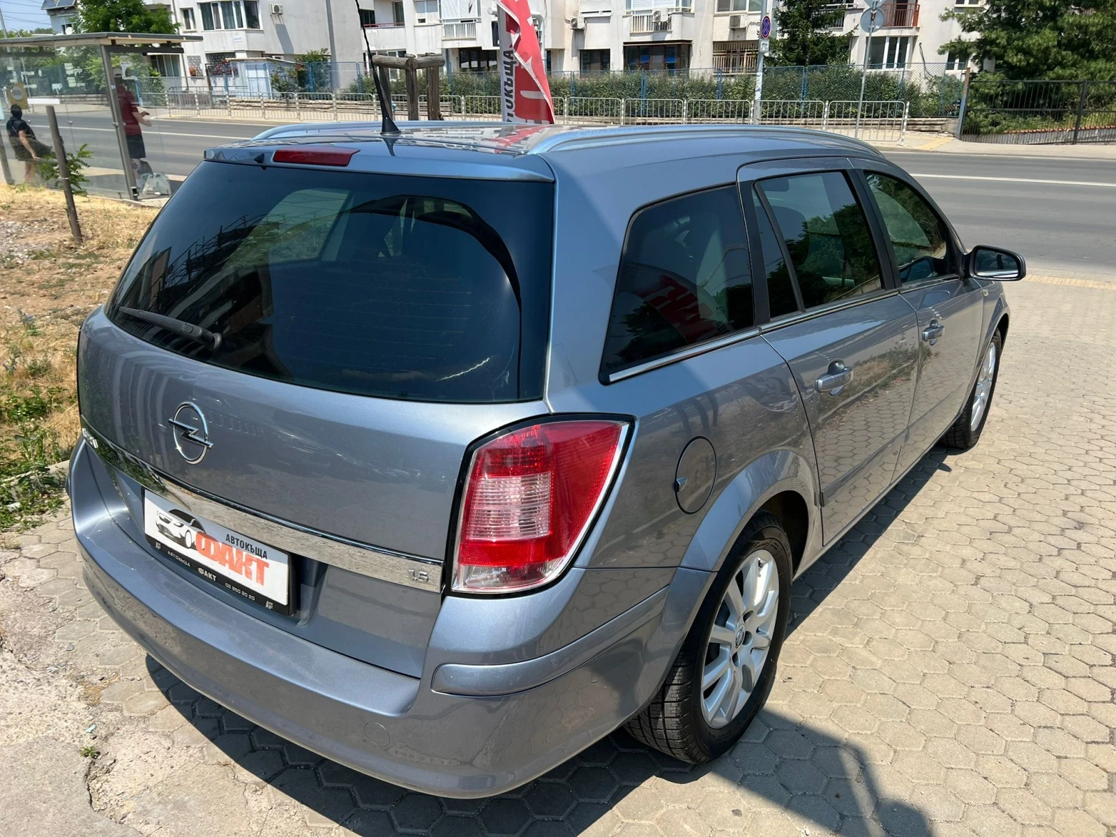 Opel Astra 1.6i - изображение 3