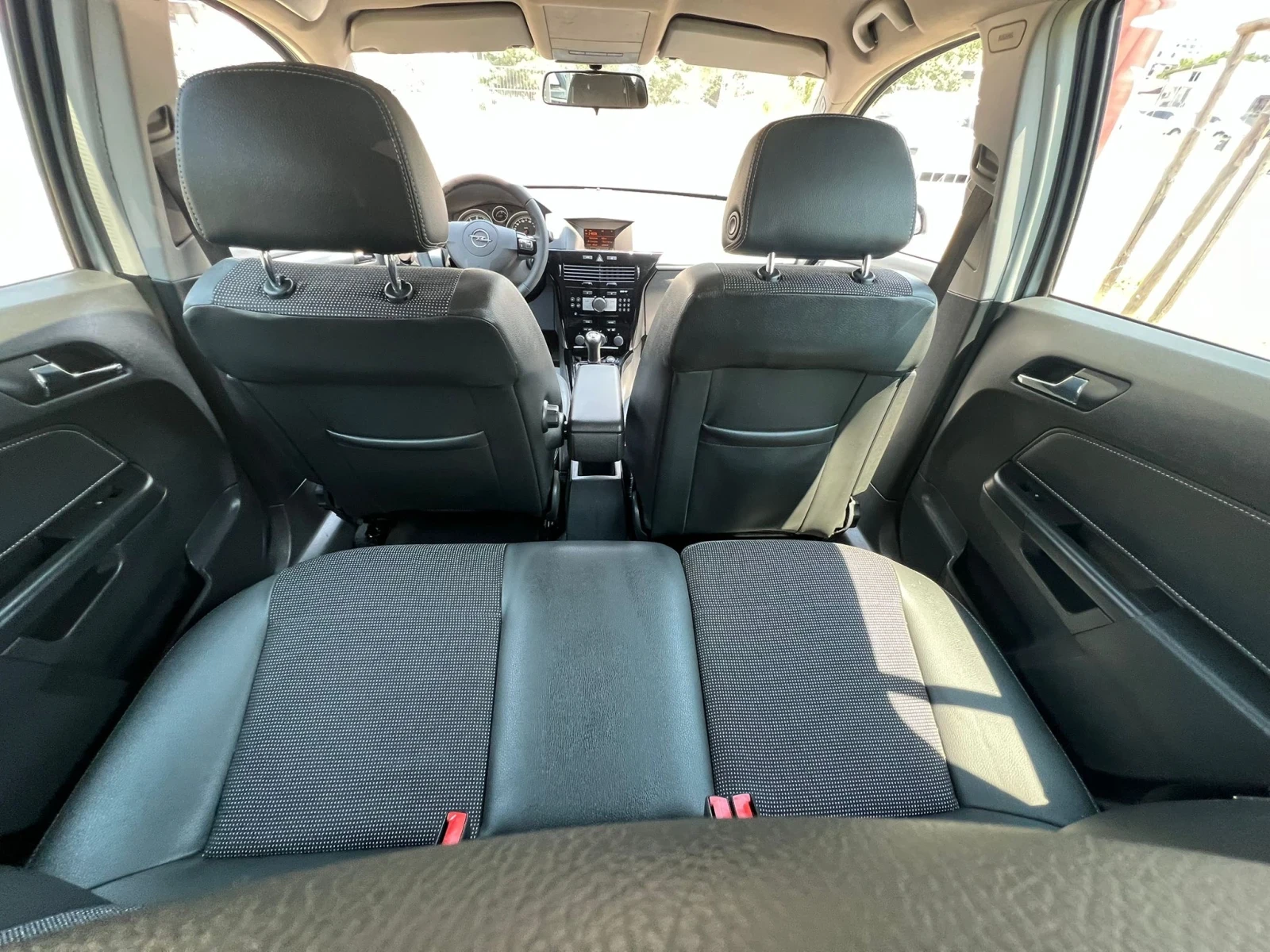Opel Astra 1.6i - изображение 8