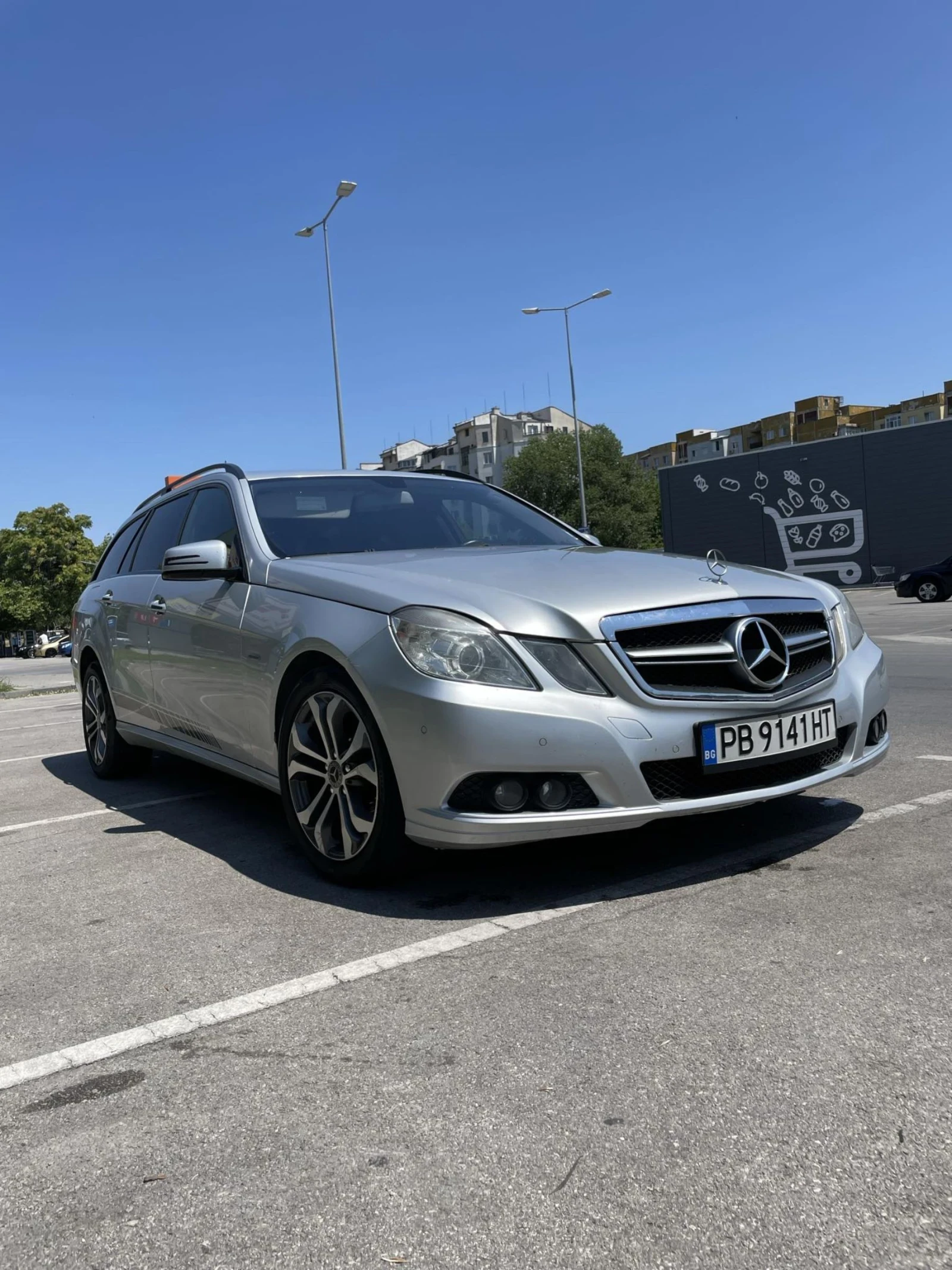 Mercedes-Benz E 200  - изображение 6