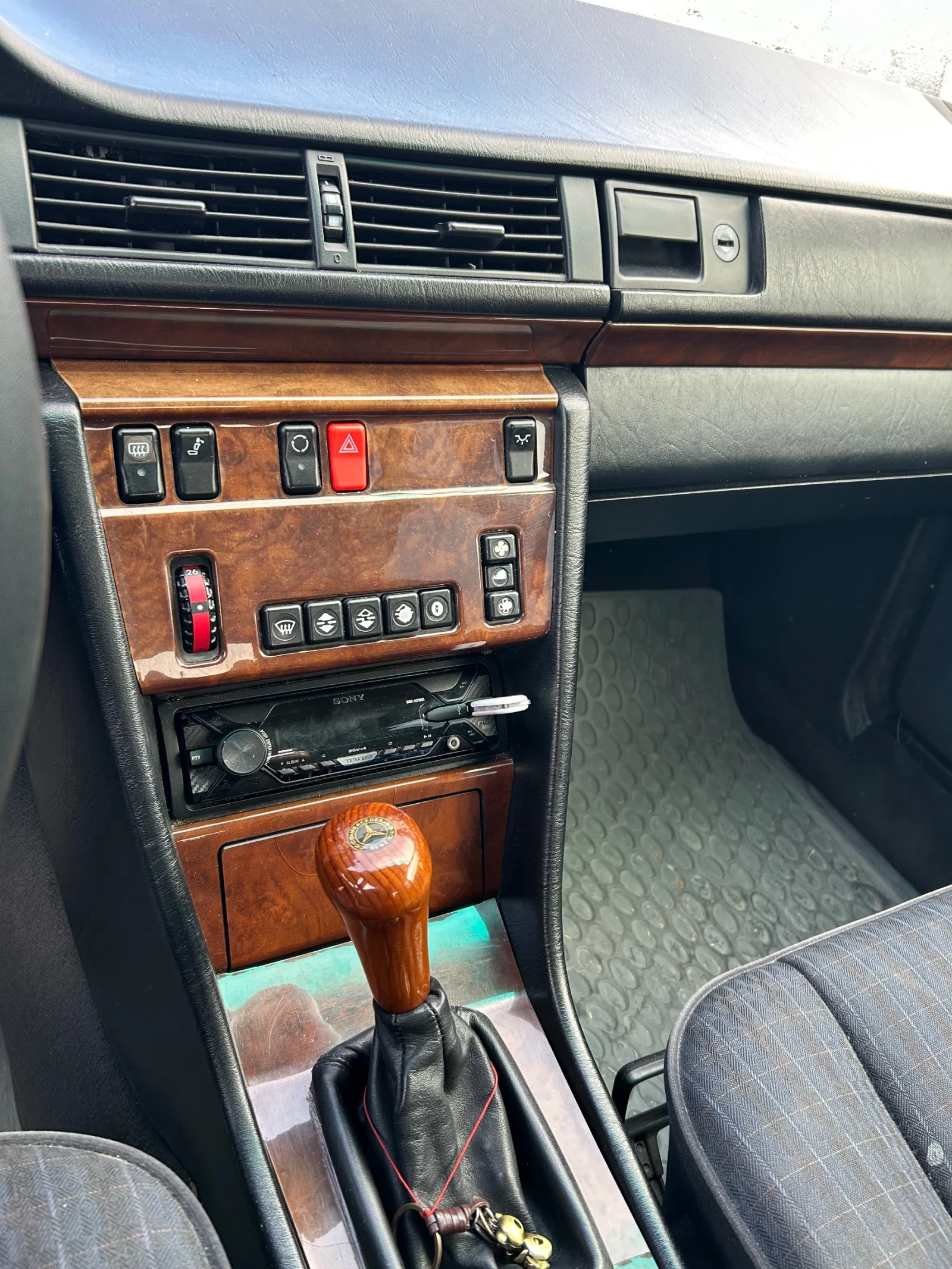 Mercedes-Benz 124 2.0 136к.с. Газ/Бензин - изображение 9