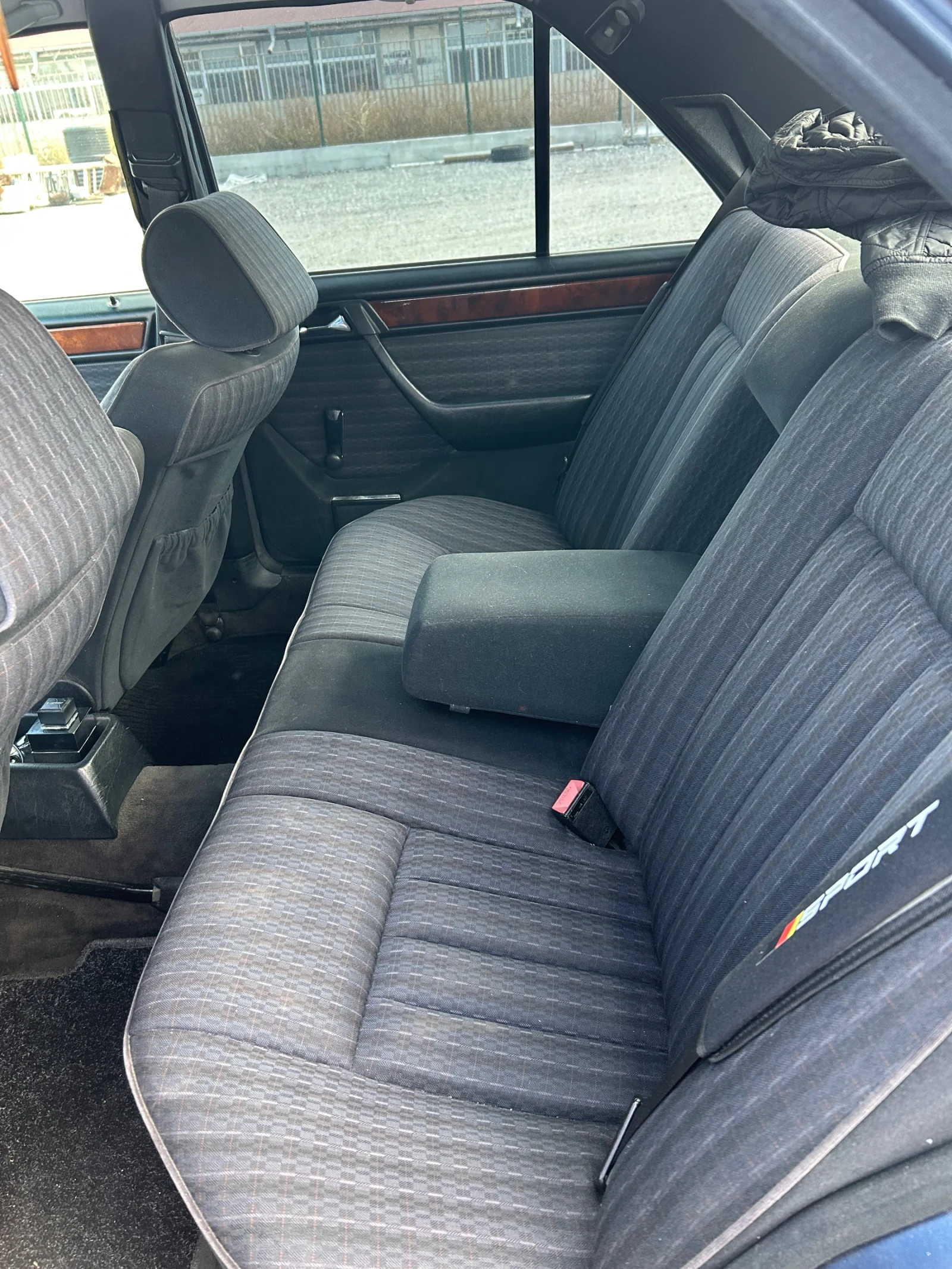 Mercedes-Benz 124 2.0 136к.с. Газ/Бензин - изображение 8