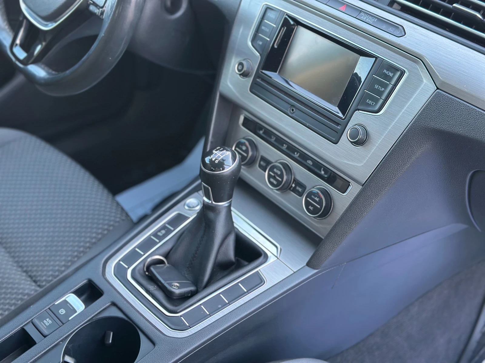 VW Passat 1.6TDi HighLine | Mobile.bg � ����������� 14