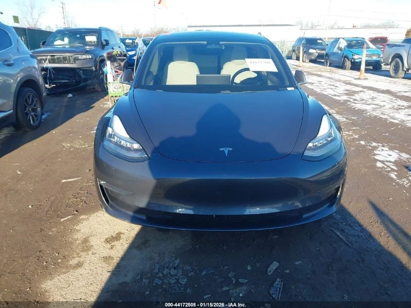 Tesla Model 3 LONG RANGE DUAL MOTOR ALL-WHEEL DRIVE - изображение 10