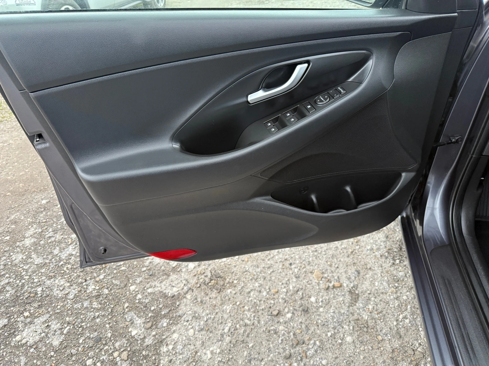 Hyundai I30 1.4 i - изображение 6