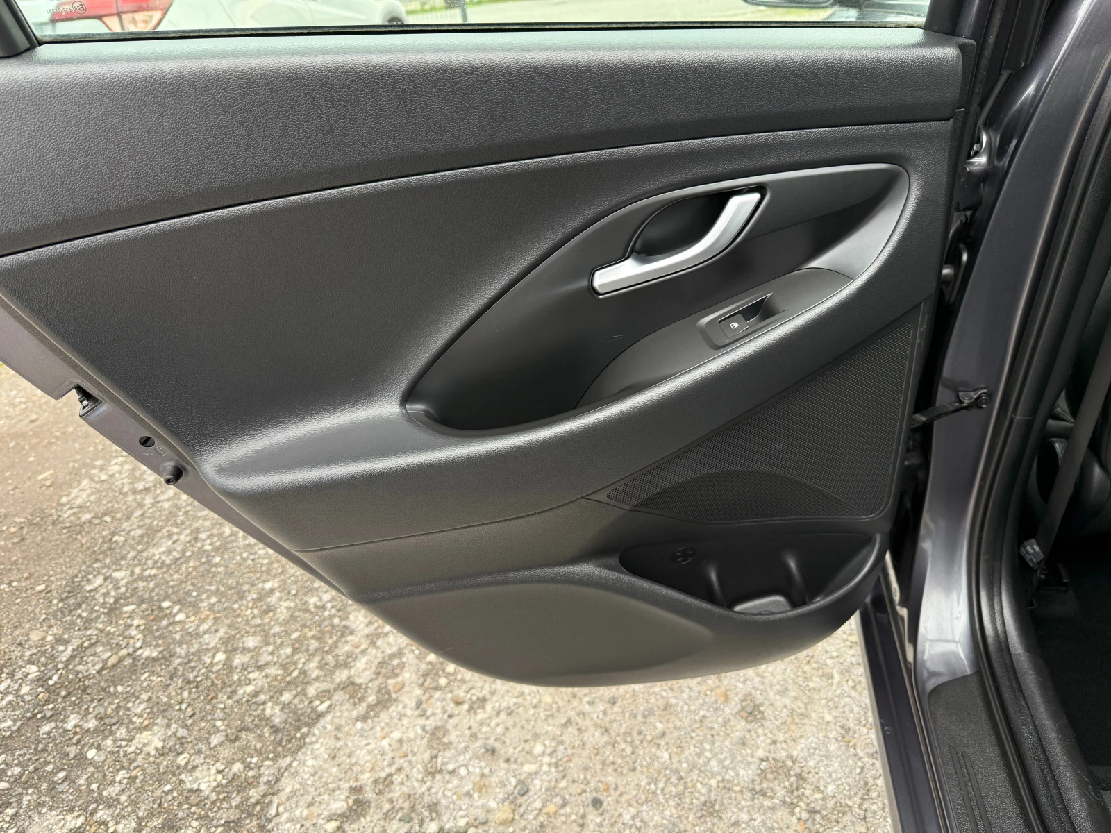 Hyundai I30 1.4 i - изображение 9