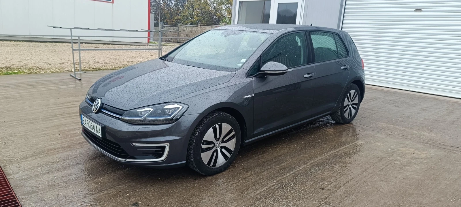 VW Golf Electric 36.8 KW CCS 2020 �. | Mobile.bg � ����������� 1