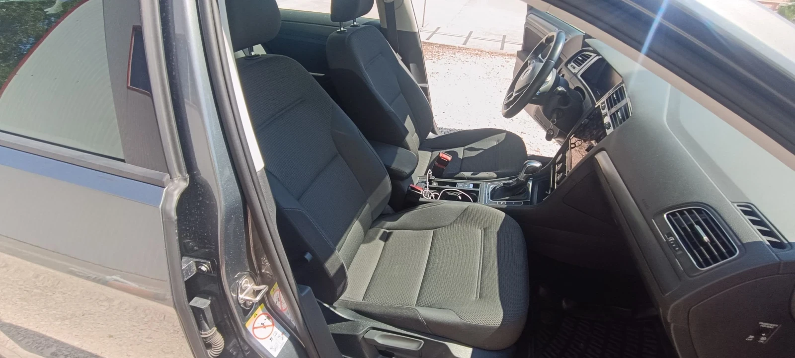 VW Golf Electric 36.8 KW CCS 2020 г., снимка 14 - Автомобили и джипове - 53732191