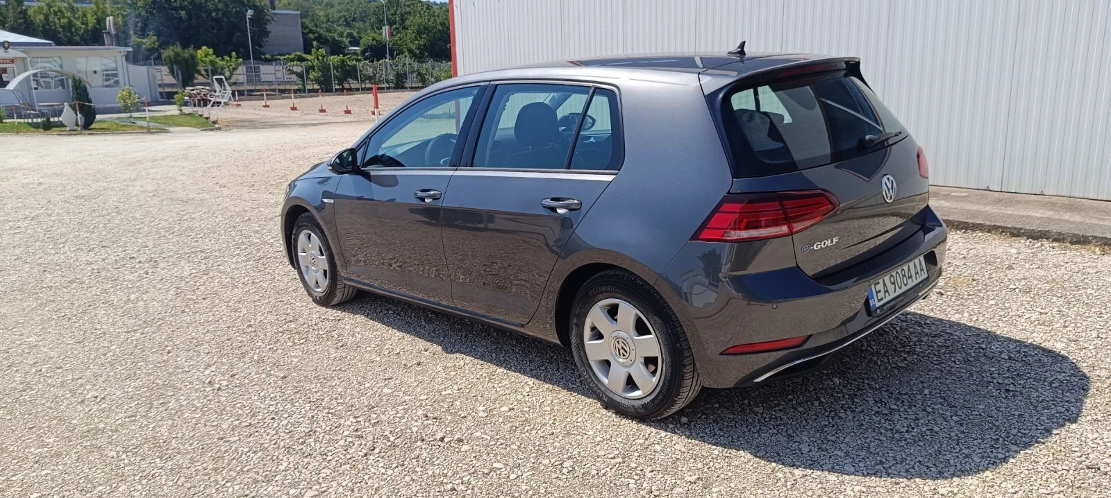 VW Golf Electric 36.8 KW CCS 2020 г., снимка 6 - Автомобили и джипове - 53732191