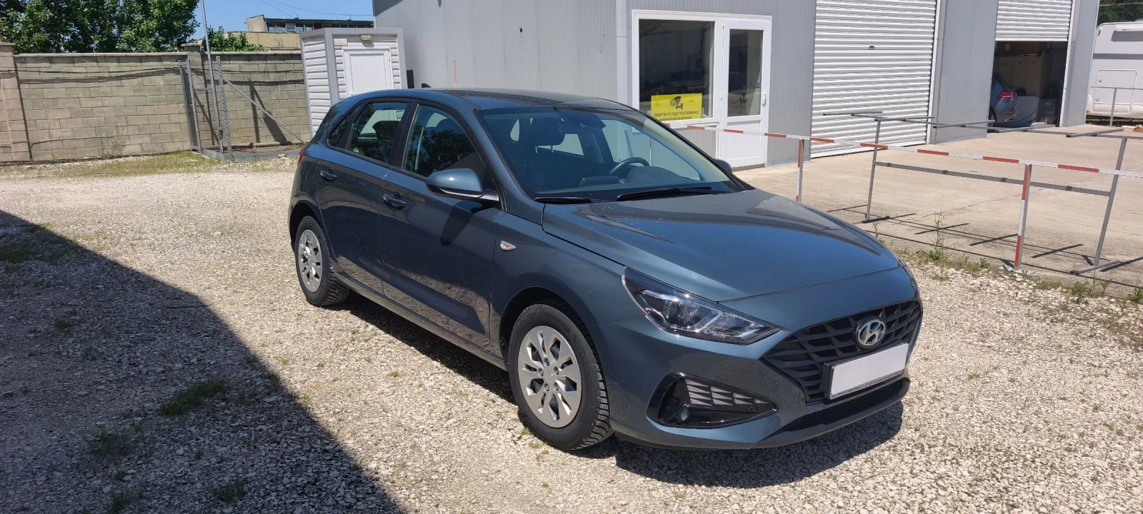 Hyundai I30 1.5i Benzin 2024 г. 6 скорости Гаранция , снимка 2 - Автомобили и джипове - 53732191