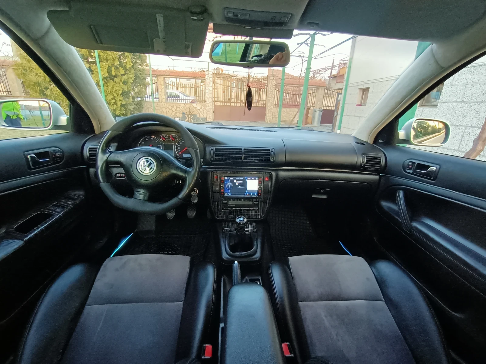 VW Passat 1.8T 200HP, снимка 8 - Автомобили и джипове - 53821124