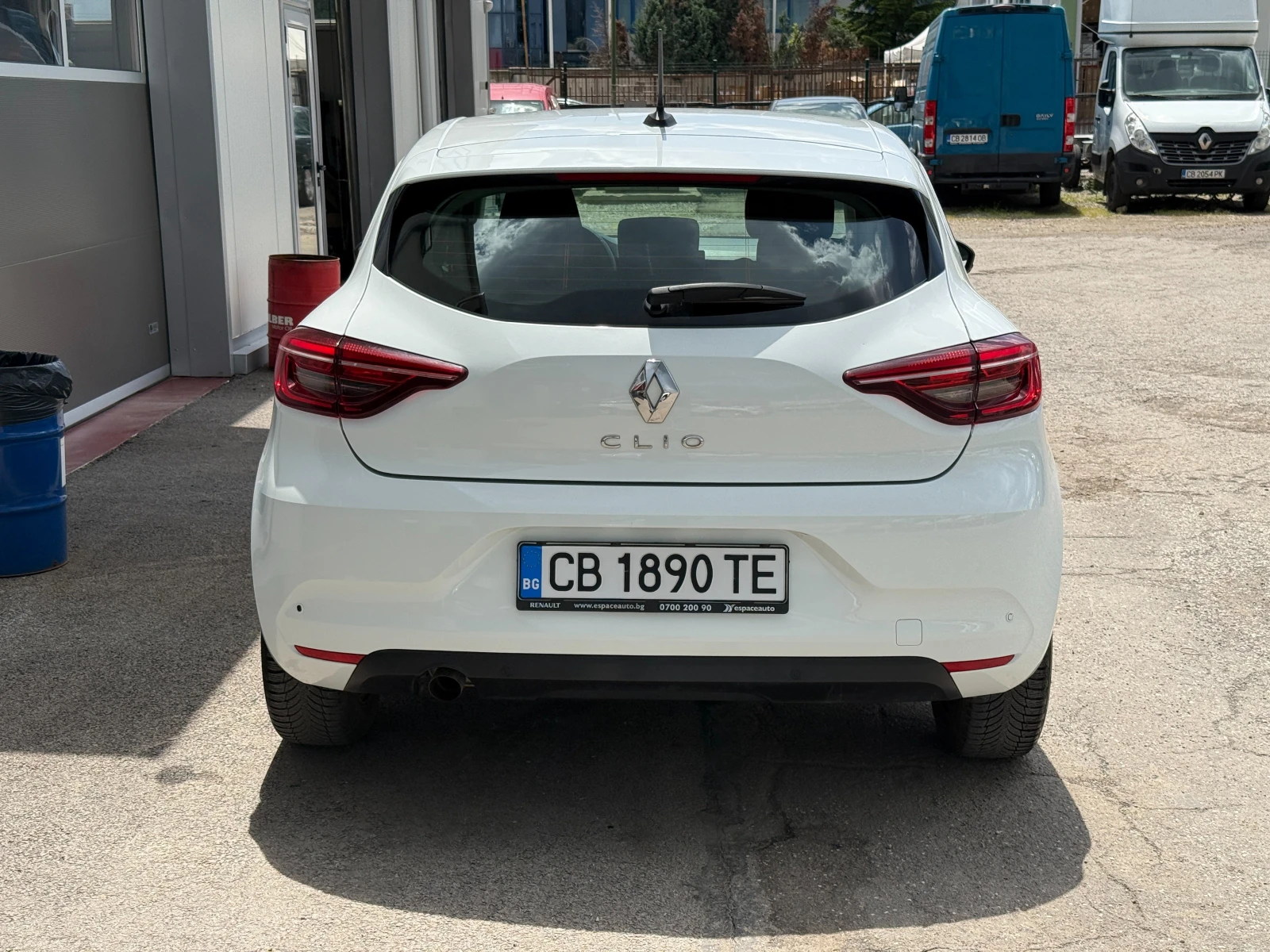 Renault Clio Фабрична Гаранция Върнат от лизинг. Фабрична газ, снимка 4 - Автомобили и джипове - 54701871