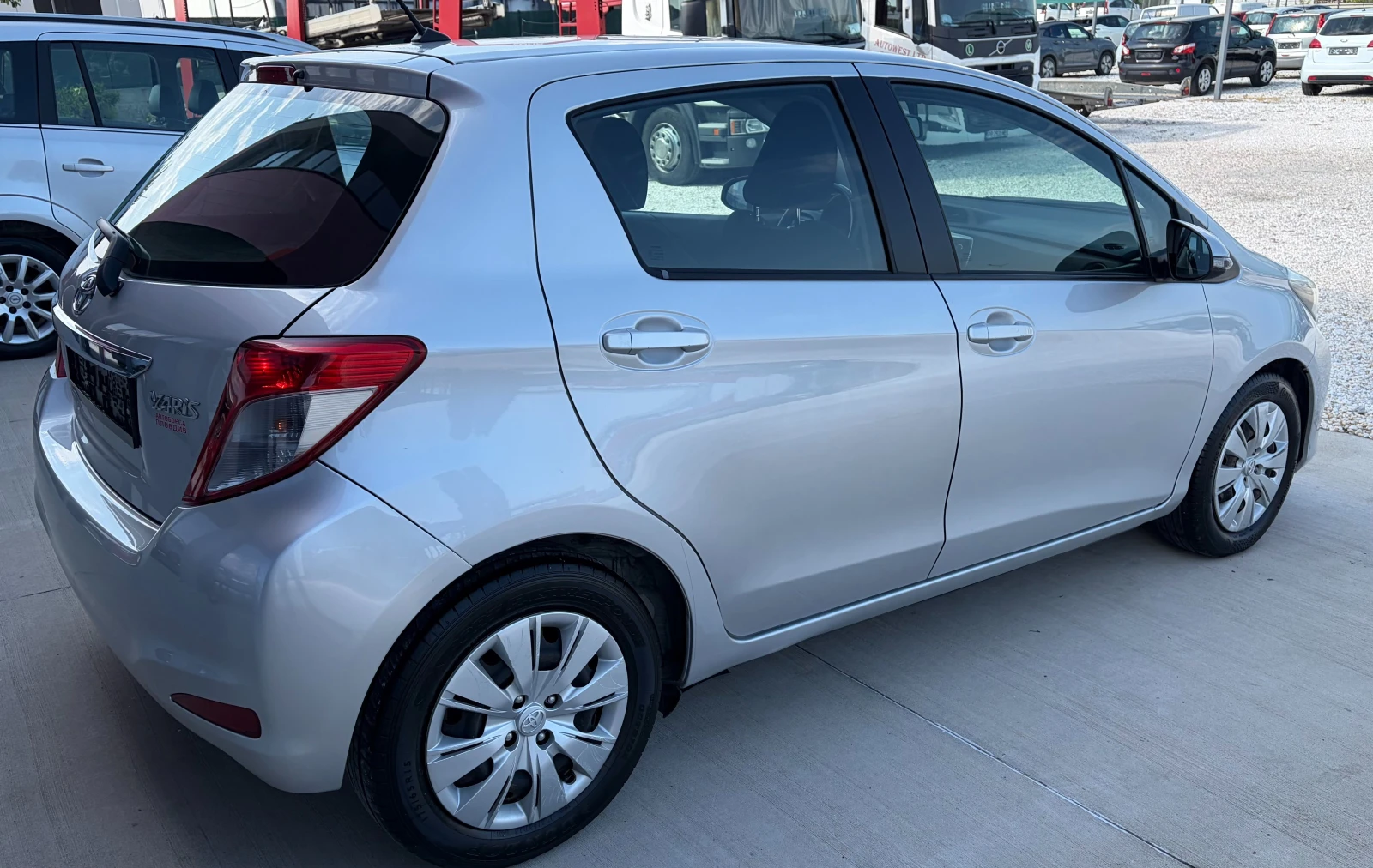 Toyota Yaris 1.4 D-4D , снимка 4 - Автомобили и джипове - 54831720