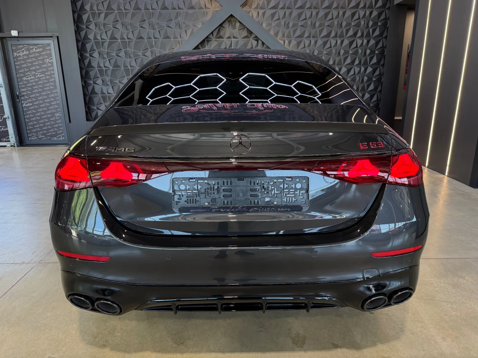 Mercedes-Benz E 53 AMG 4 MATIC HYBRID * BURMESTER * , снимка 4 - Автомобили и джипове - 54844772