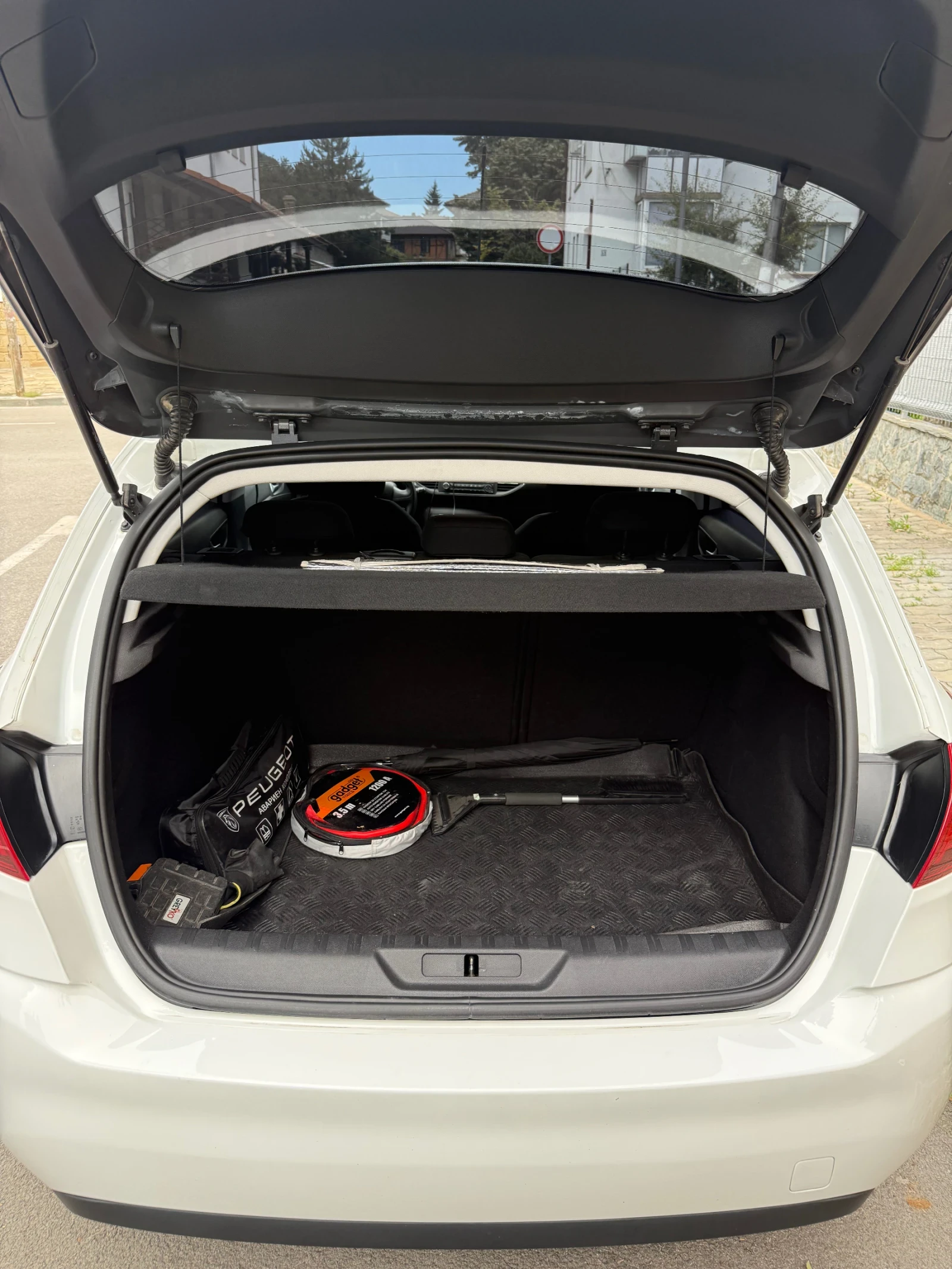Peugeot 308, снимка 12 - Автомобили и джипове - 54881710