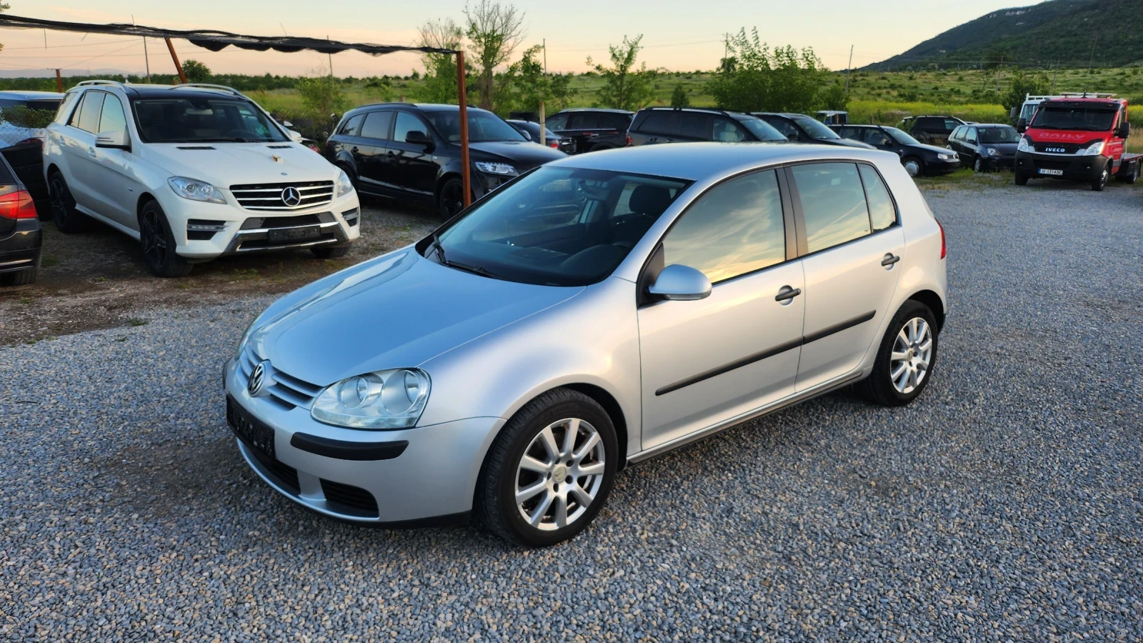 VW Golf 1.9 TDI 105 Коня, снимка 7 - Автомобили и джипове - 54936481
