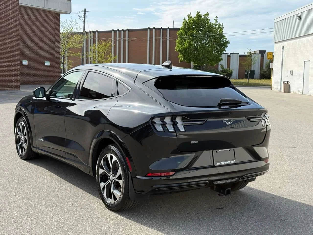 Ford Mustang Mach-E * Premium AWD * CARFAX * БЕЗ ПЪРВОНАЧАЛНА ВНОСКА, снимка 10 - Автомобили и джипове - 55408550